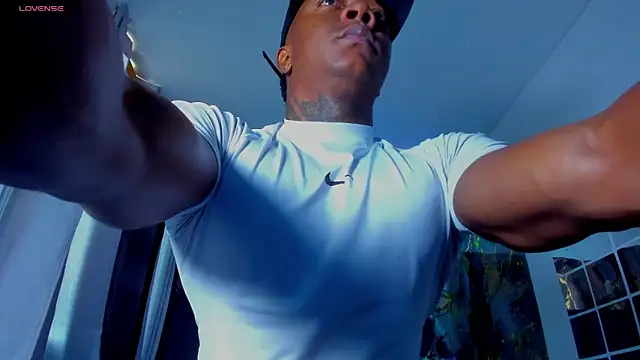 ronnie 7777 online show from March 17, 4:32 pm