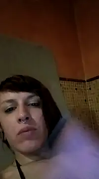 Snapshot of LL_deep chatting on February 2, 5:26 pm LL deep online show from February 2, 5:26 pm