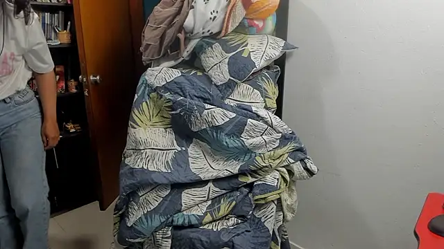 peanut tangerine online show from February 12, 1:11 am