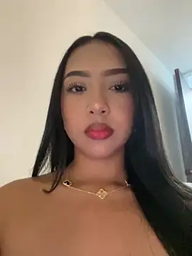 Snapshot of SOPHIACANDY19_ chatting on October 30, 9:59 pm SOPHIACANDY19 online show from October 30, 9:59 pm