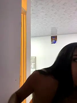 Snapshot of SOPHIACANDY19_ chatting on November 4, 10:31 pm SOPHIACANDY19 online show from November 4, 10:31 pm