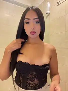 SOPHIACANDY19  online show from February 5, 12:04 am