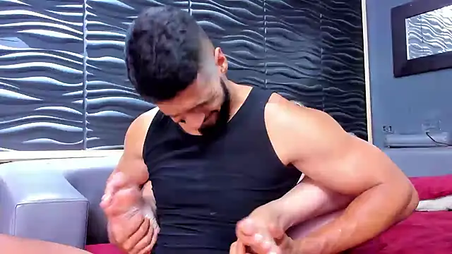 Cutetitslatin online show from January 26, 2:14 am