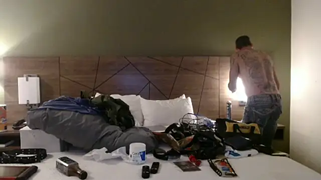 overaveragefreak4you online show from October 25, 7:16 am