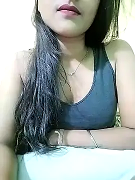 MISSQUEEN48 online show from February 15, 4:34 pm