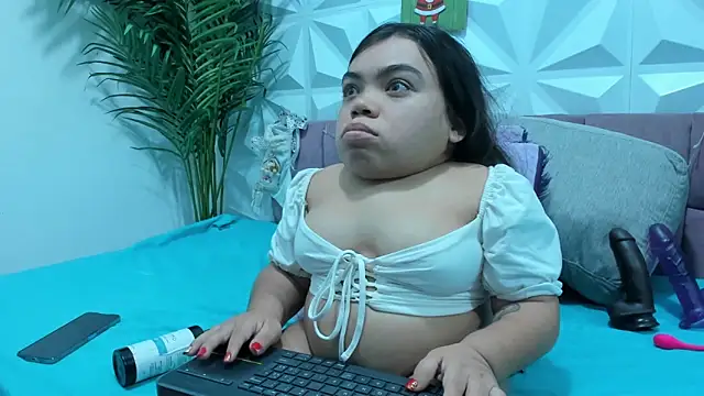 Michelle Brooks online show from December 31, 11:53 am