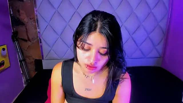 venusowen  online show from September 26, 12:53 pm