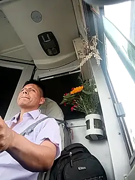 Snapshot of alexchir4 chatting on November 5, 7:03 pm alexchir4 online show from November 5, 7:03 pm