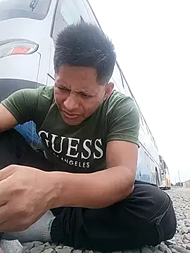 Snapshot of alexchir4 chatting on November 14, 4:17 pm alexchir4 online show from November 14, 4:17 pm