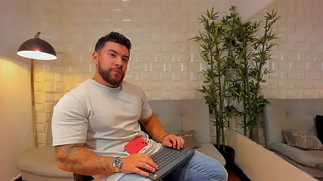  dreammr1  online show from January 14, 10:34 pm