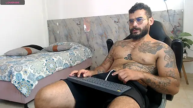 hanz col online show from November 14, 4:17 pm