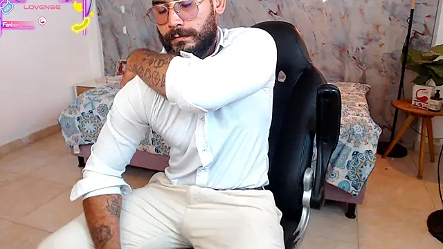 hanz col online show from December 1, 6:13 pm