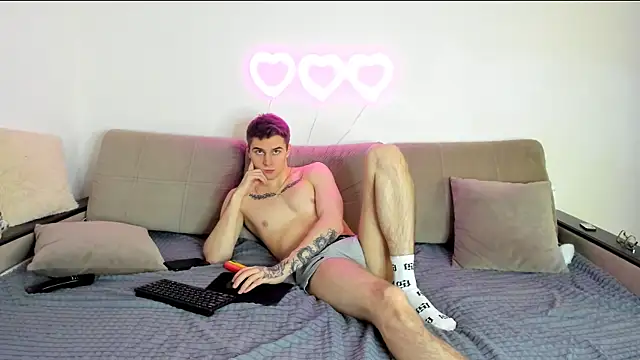 Snapshot of Ian_Connery chatting on February 5, 5:31 pm Ian Connery online show from February 5, 5:31 pm