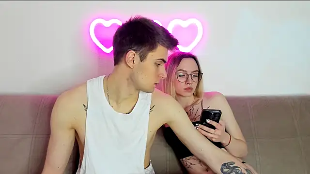 Snapshot of Ian_Connery chatting on February 11, 5:29 pm Ian Connery online show from February 11, 5:29 pm