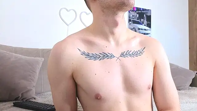 Snapshot of Ian_Connery chatting on November 12, 12:49 pm Ian Connery online show from November 12, 12:49 pm