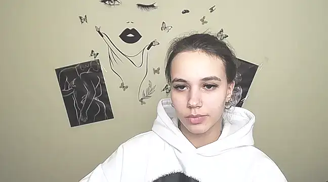  StAcY online show from March 11, 10:40 am