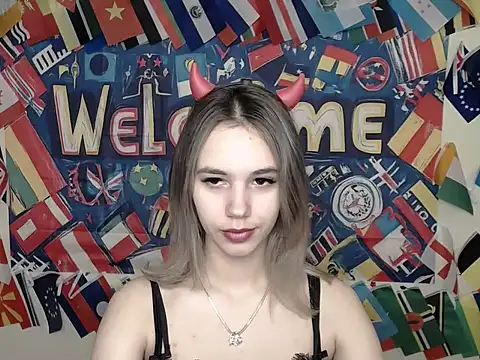  StAcY online show from October 31, 7:31 am