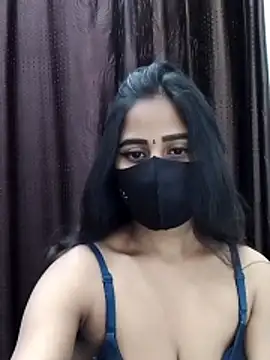 Snapshot of Lalisa_sexy chatting on December 16, 4:01 pm Lalisa sexy online show from December 16, 4:01 pm