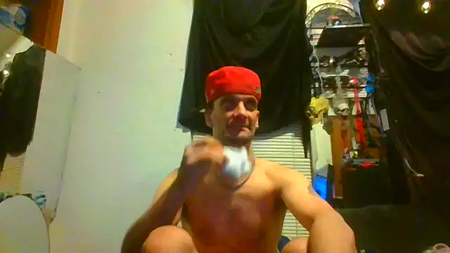 Snapshot of slinginbigD chatting on January 4, 3:50 am slinginbigD online show from January 4, 3:50 am