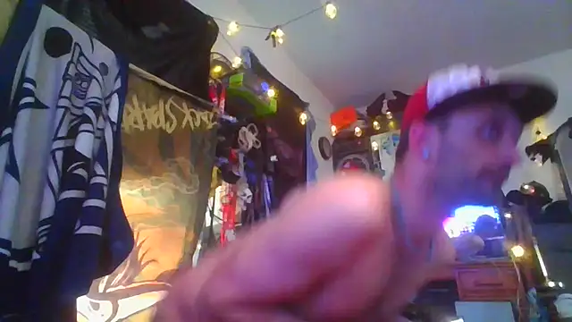 Snapshot of slinginbigD chatting on January 18, 4:31 pm slinginbigD online show from January 18, 4:31 pm