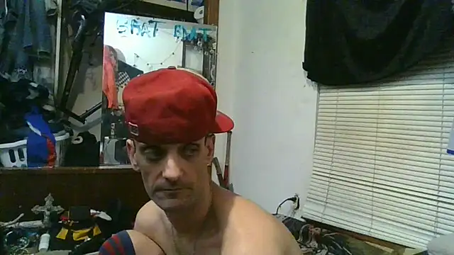 Snapshot of slinginbigD chatting on February 23, 9:11 am slinginbigD online show from February 23, 9:11 am