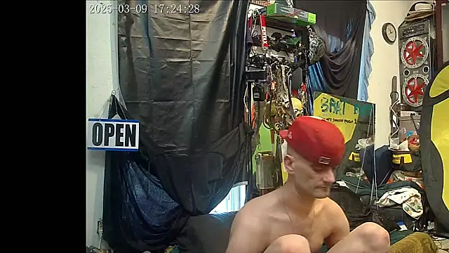 Snapshot of slinginbigD chatting on March 9, 11:25 pm slinginbigD online show from March 9, 11:25 pm