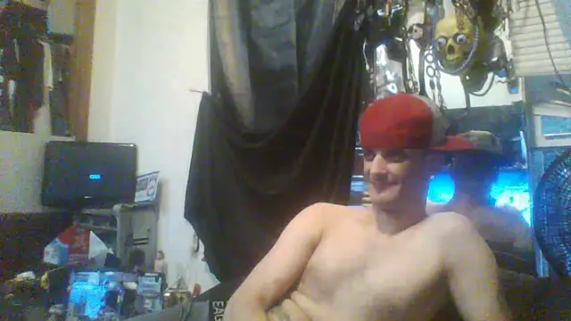 Snapshot of slinginbigD chatting on March 22, 12:39 am slinginbigD online show from March 22, 12:39 am