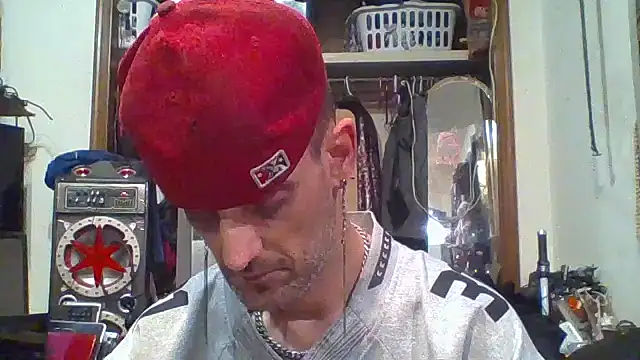 Snapshot of slinginbigD chatting on September 29, 4:39 am slinginbigD online show from September 29, 4:39 am