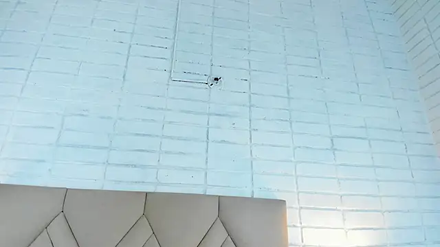 Isis Osman online show from January 3, 11:23 pm