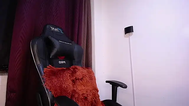 Snapshot of janna_isa chatting on March 6, 6:26 pm janna isa online show from March 6, 6:26 pm