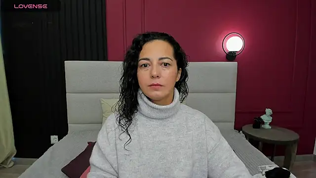 Snapshot of Linda_Insatiable chatting on September 19, 1:29 am Linda Insatiable online show from September 19, 1:29 am