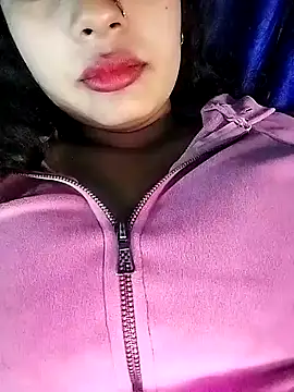 Miss-Siyaa online show from December 16, 6:27 pm