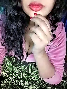 Miss-Siyaa online show from December 21, 7:06 pm