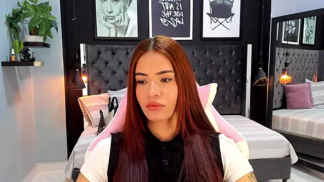 Madie  collins online show from September 27, 10:09 am