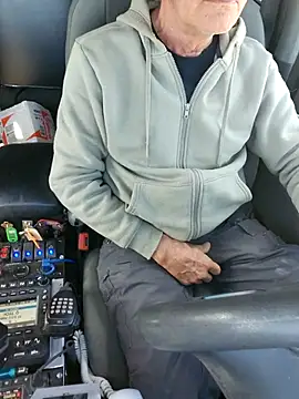 Snapshot of vanscr1 chatting on March 5, 7:27 pm vanscr1 online show from March 5, 7:27 pm