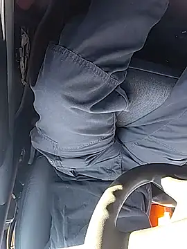 Snapshot of vanscr1 chatting on December 19, 2:24 pm vanscr1 online show from December 19, 2:24 pm