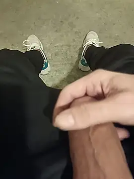 Snapshot of casper0303 chatting on March 8, 10:02 pm casper0303 online show from March 8, 10:02 pm