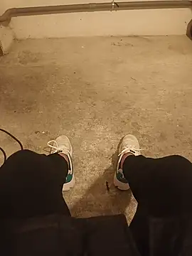 Snapshot of casper0303 chatting on March 22, 10:37 pm casper0303 online show from March 22, 10:37 pm