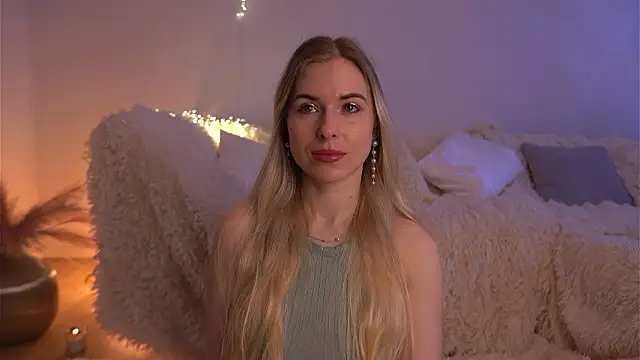 lorrie love story online show from March 15, 11:05 am