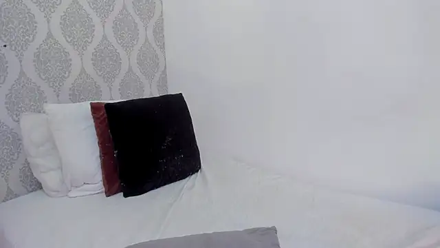 Snapshot of martina_rivera_ chatting on October 3, 12:13 pm martina rivera online show from October 3, 12:13 pm