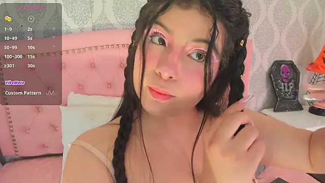 Snapshot of martina_rivera_ chatting on October 31, 12:28 pm martina rivera online show from October 31, 12:28 pm