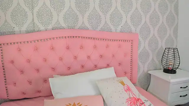 Snapshot of martina_rivera_ chatting on November 7, 12:05 pm martina rivera online show from November 7, 12:05 pm