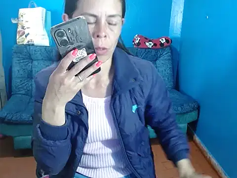 Snapshot of Marilyn_xxxx chatting on January 29, 9:17 pm Marilyn xxxx online show from January 29, 9:17 pm