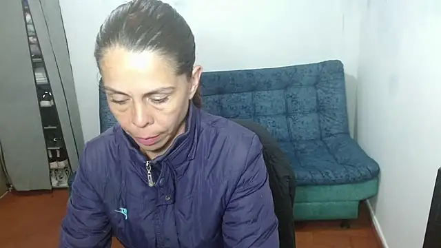 Snapshot of Marilyn_xxxx chatting on March 5, 2:03 am Marilyn xxxx online show from March 5, 2:03 am
