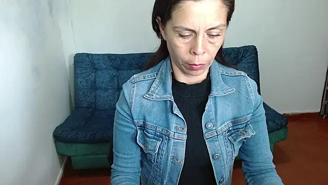 Snapshot of Marilyn_xxxx chatting on October 3, 6:38 pm Marilyn xxxx online show from October 3, 6:38 pm