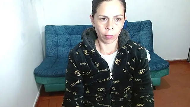 Snapshot of Marilyn_xxxx chatting on October 14, 8:42 pm Marilyn xxxx online show from October 14, 8:42 pm