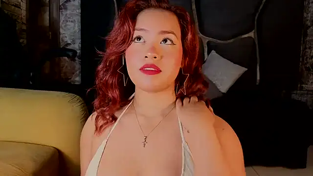 Estrella05  online show from October 28, 5:11 am