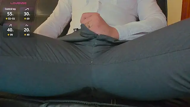 MrLonely02 online show from December 3, 7:55 pm