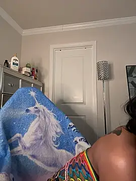 butterflybootyy online show from March 30, 12:50 pm