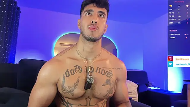 Snapshot of JACOB_MARTINS chatting on March 3, 5:20 am JACOB MARTINS online show from March 3, 5:20 am